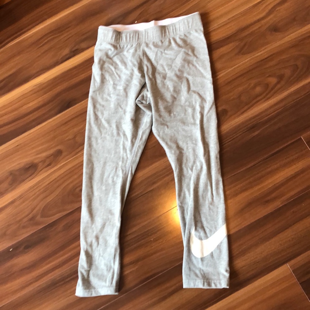 Nike workout pants- never worn